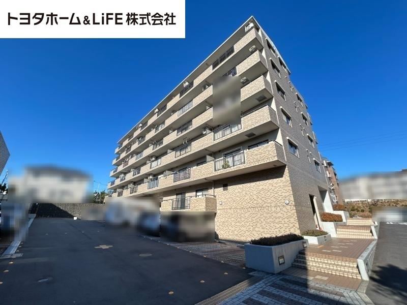 2LDK apartment in Toyota, Aichi - Photo 1