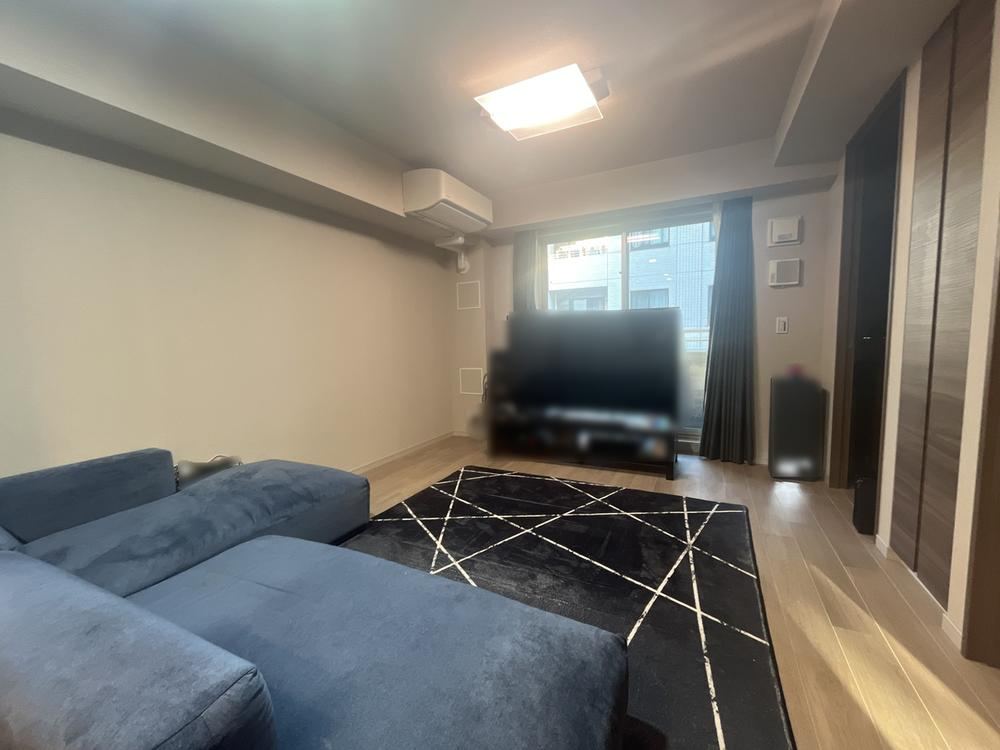 2LDK apartment in Shinjuku Ward, Tokyo - Photo 1
