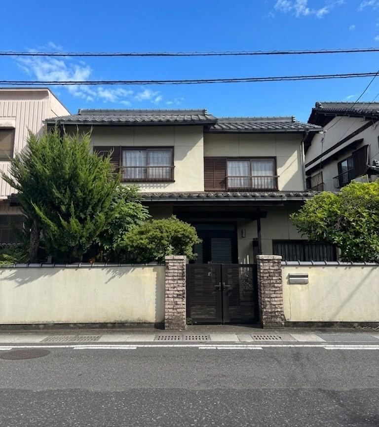 7DK house in Tsuyama, Okayama - Photo 1
