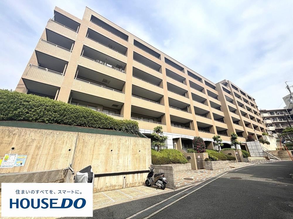 3LDK apartment in Hirakata, Osaka - Photo 1