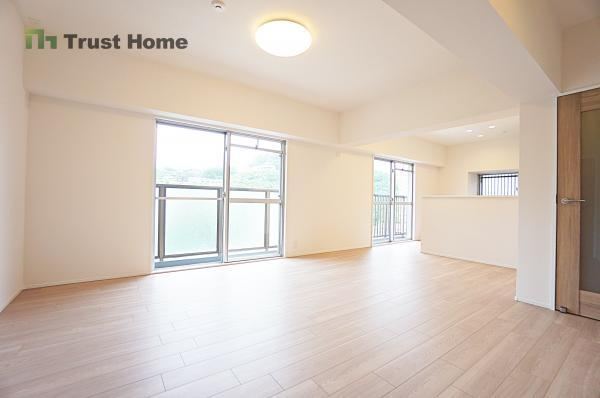 3LDK apartment in Nagata Ward, Kobe, Hyogo - Photo 1