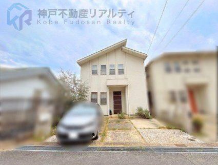 4LDK house in Higashinada Ward, Kobe, Hyogo - Photo 1