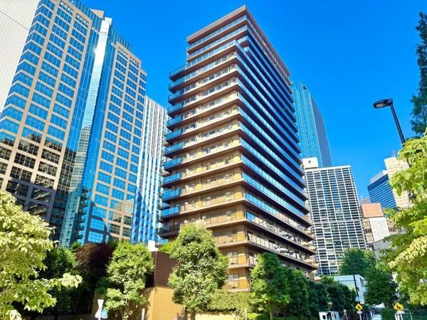 3LDK apartment in Shinjuku Ward, Tokyo - Photo 1