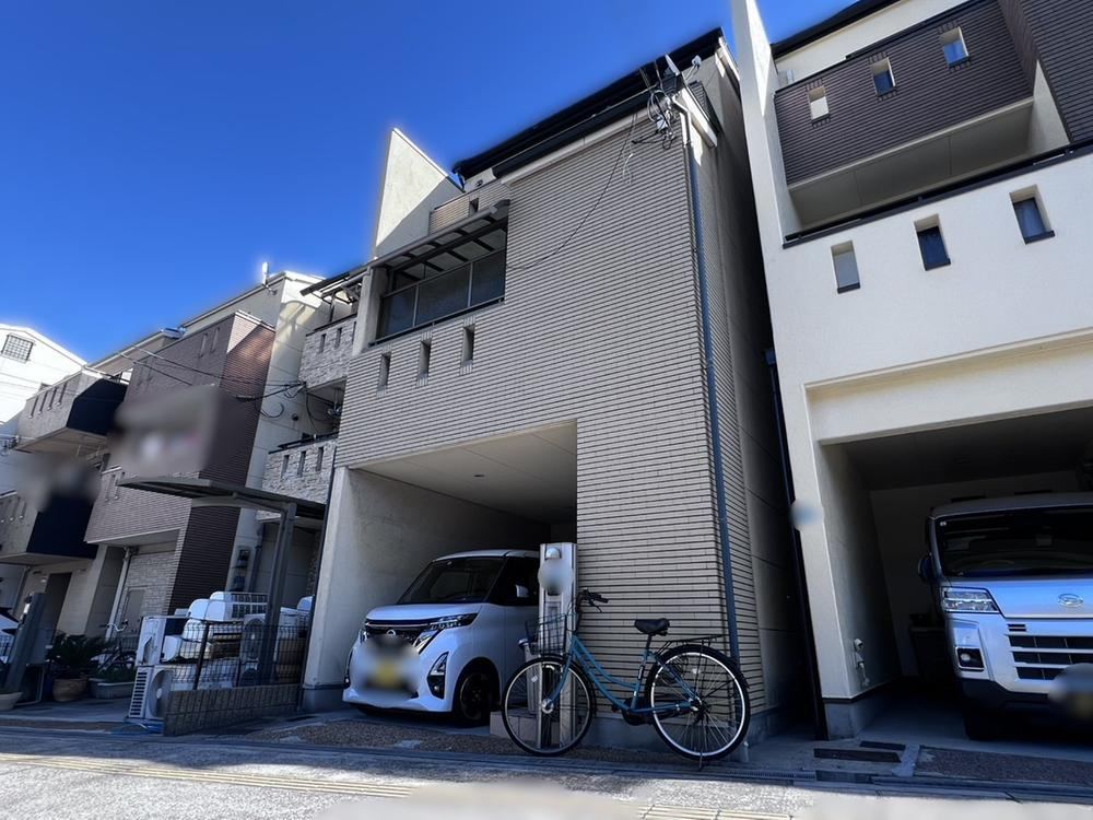 6LDK house in Naniwa Ward, Osaka - Photo 1