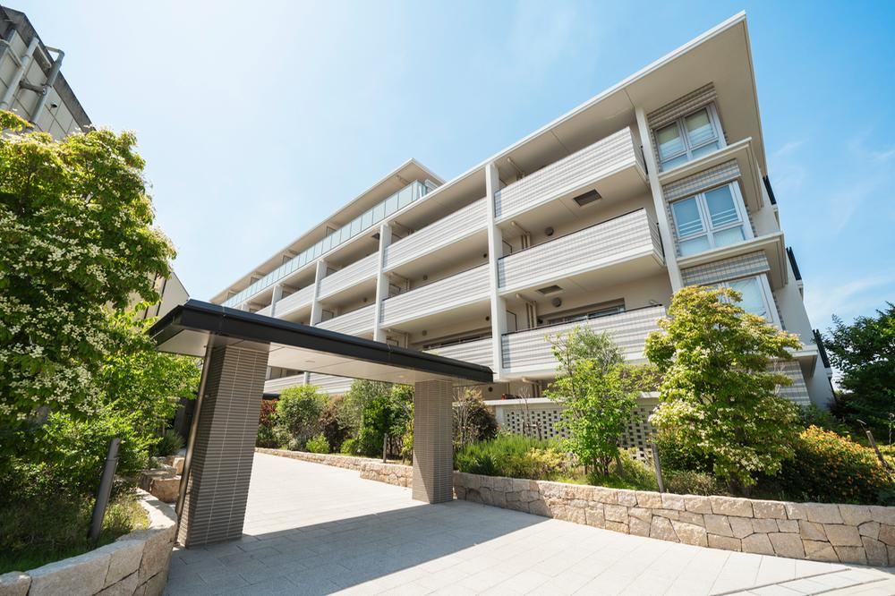 1LDK+S apartment in Nishi Ward, Sakai, Osaka - Photo 1
