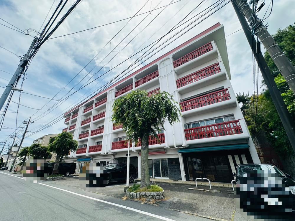 2LDK apartment in Chigasaki, Kanagawa - Photo 1