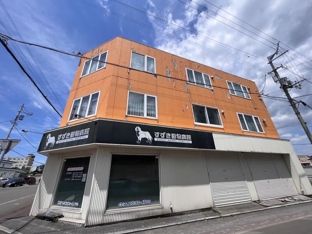 10LDK house in Eniwa, Hokkaido - Photo 1