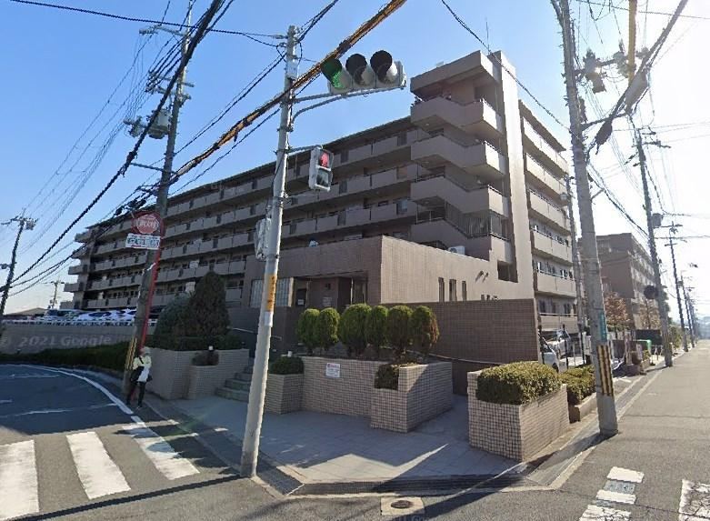 3LDK apartment in Hirakata, Osaka - Photo 1