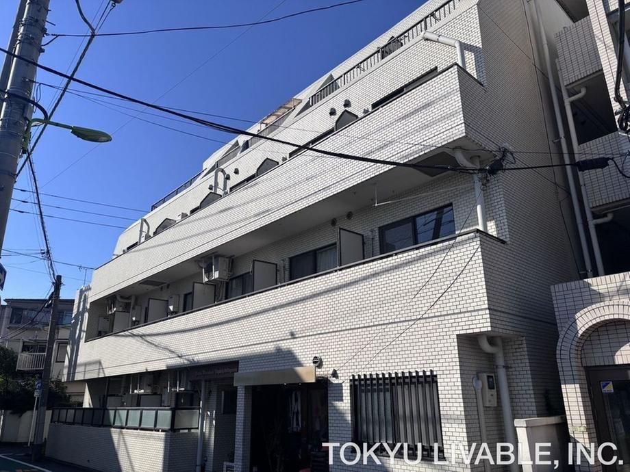 2LDK apartment in Setagaya Ward, Tokyo - Photo 1