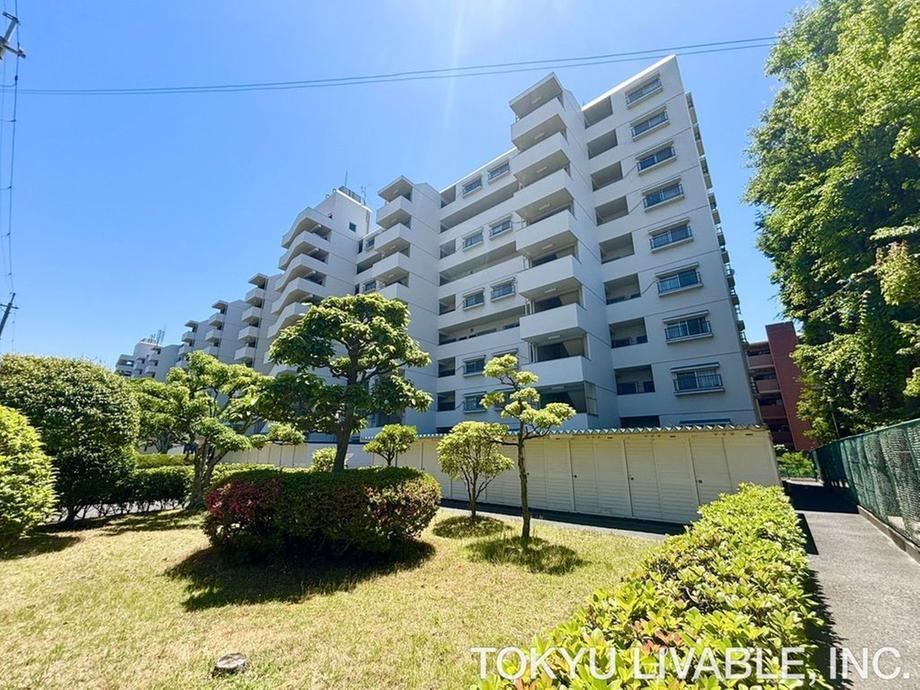 3LDK apartment in Takatsuki, Osaka - Photo 1