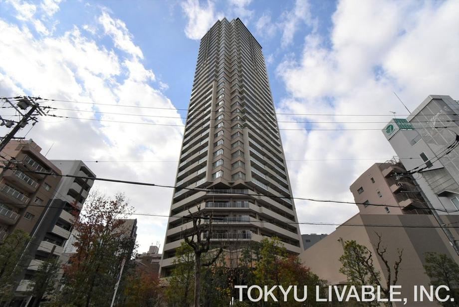 2LDK apartment in Chuo Ward, Osaka - Photo 1