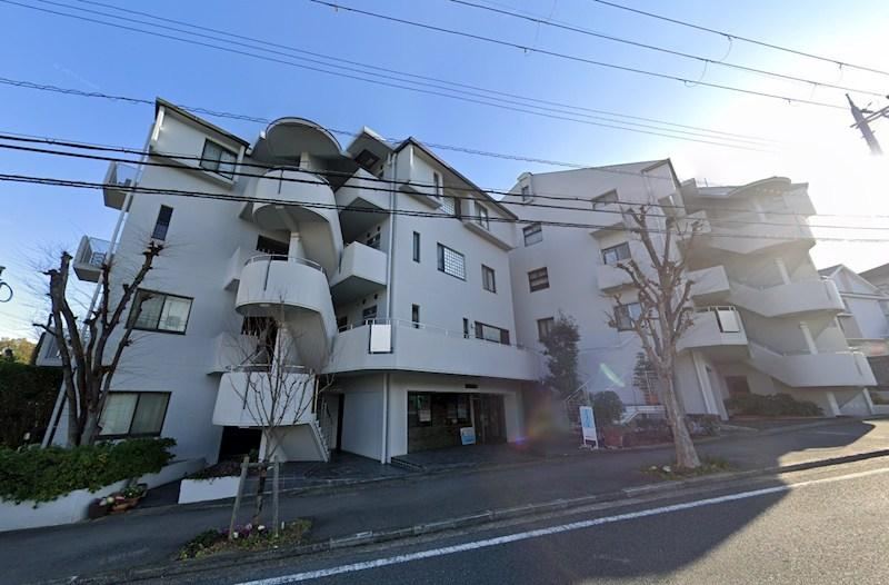3LDK apartment in Hirakata, Osaka - Photo 1