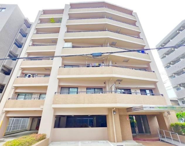 3LDK apartment in Kita Ward, Osaka - Photo 1