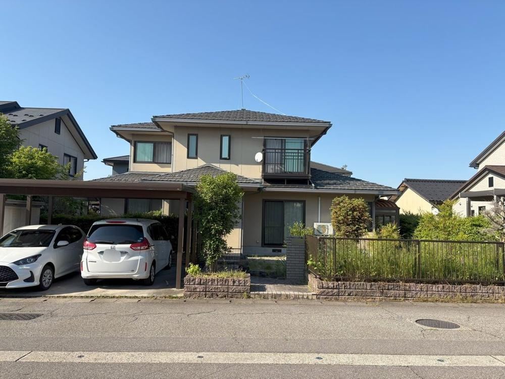 5LDK house in Toyama, Toyama - Photo 1