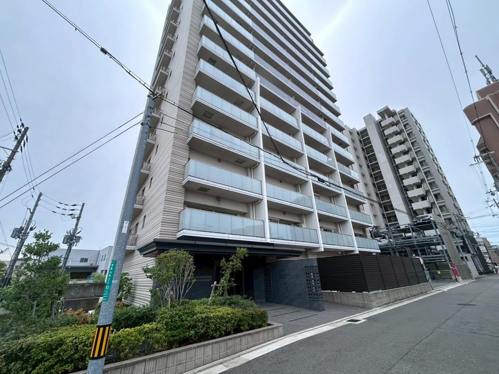 3LDK apartment in Sakai Ward, Sakai, Osaka - Photo 1