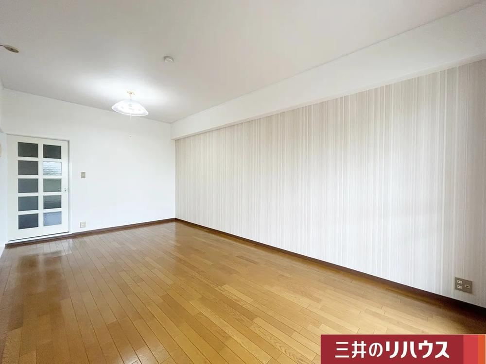 3LDK apartment in Suminoe Ward, Osaka - Photo 1