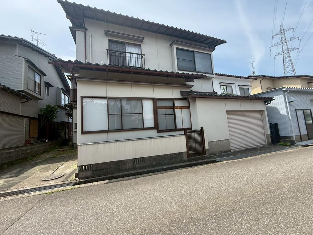 4LDK+S house in Kanazawa, Ishikawa - Photo 1