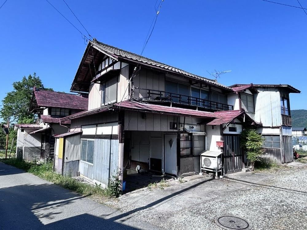 218 m² land in Higashine, Yamagata - Photo 1