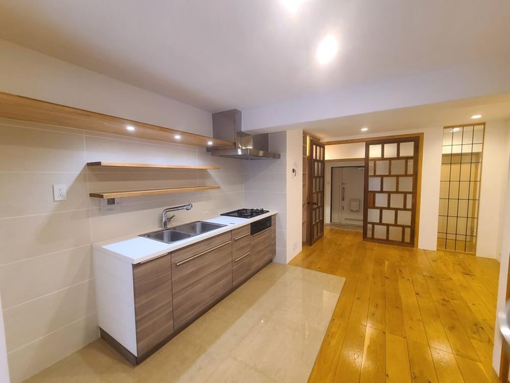1LDK apartment in Musashino, Tokyo - Photo 1