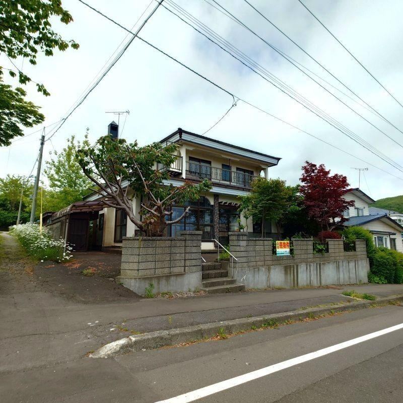 4LDK house in Muroran, Hokkaido - Photo 1