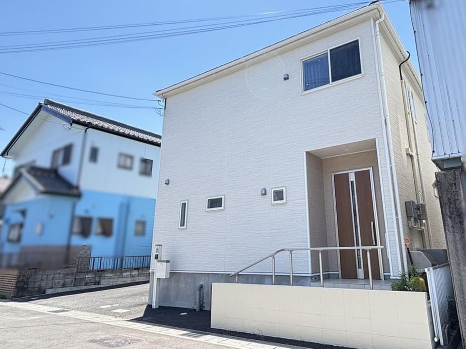 3LDK house in Gifu, Gifu - Photo 1