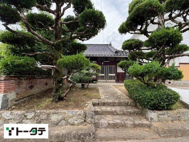 7DK house in Asakita Ward, Hiroshima - Photo 1