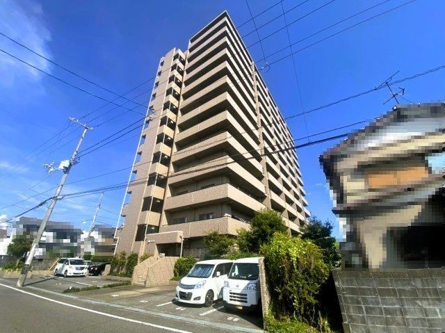 4LDK apartment in Kochi, Kochi - Photo 1