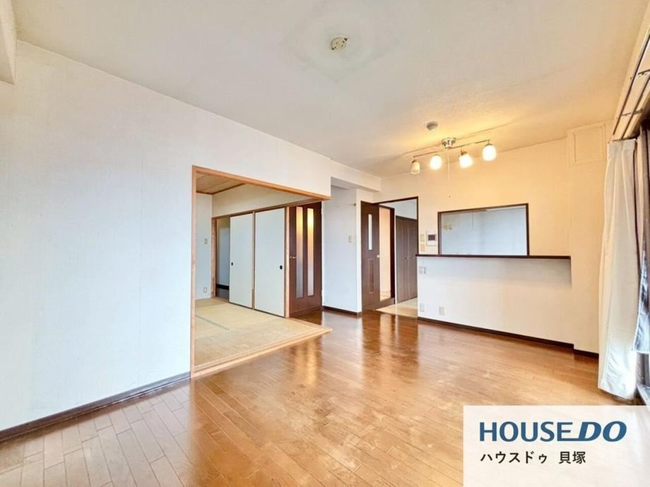 3LDK apartment in Kaizuka, Osaka - Photo 1