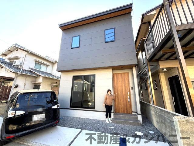 3LDK house in Matsuyama, Ehime - Photo 1