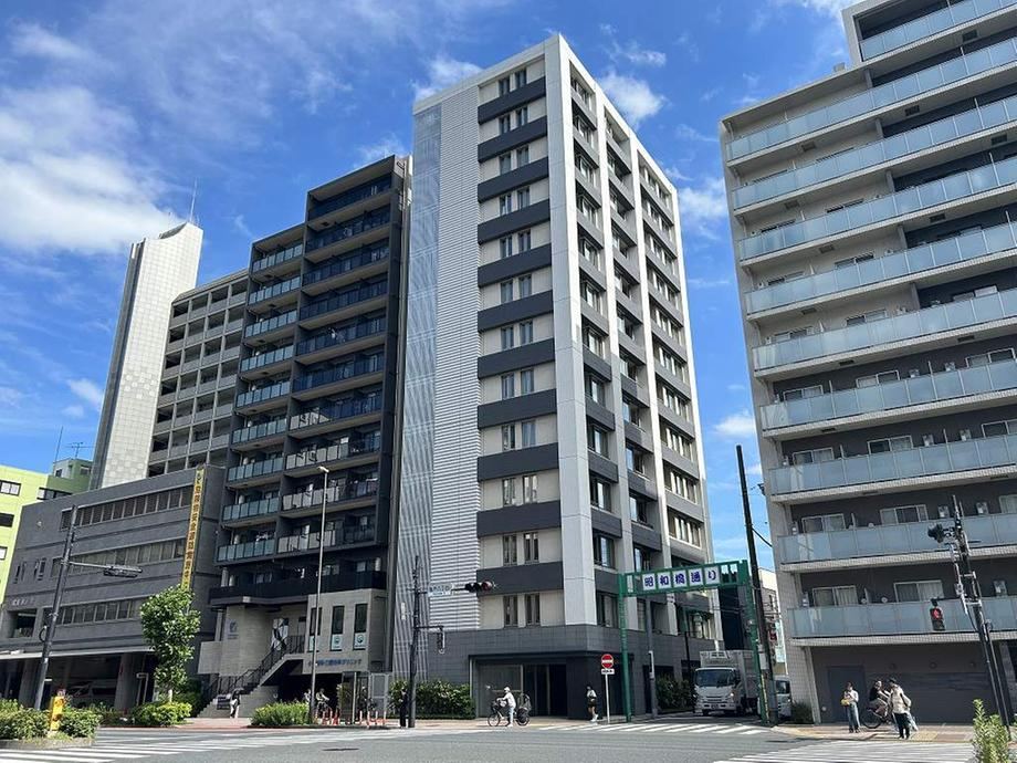 2LDK apartment in Koto Ward, Tokyo - Photo 1
