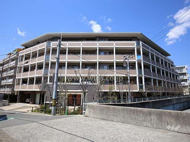2LDK apartment in Ashiya, Hyogo - Photo 1