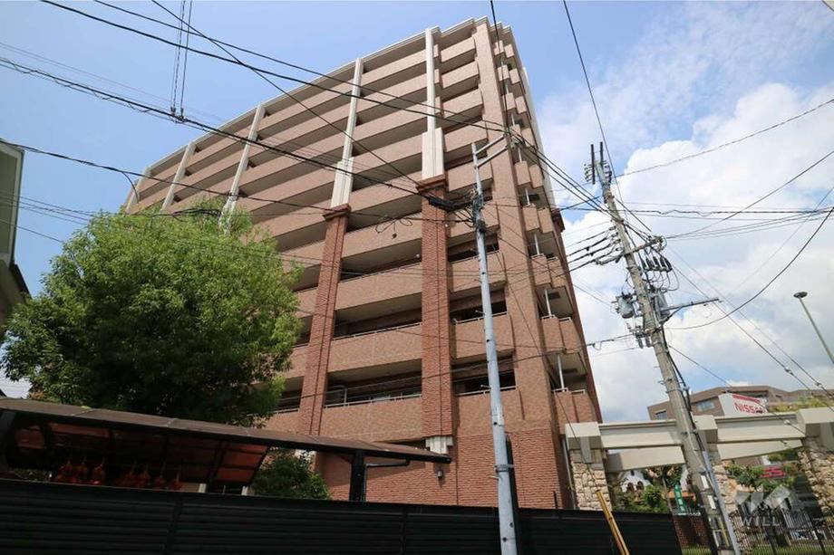 3LDK apartment in Nishinomiya, Hyogo - Photo 1