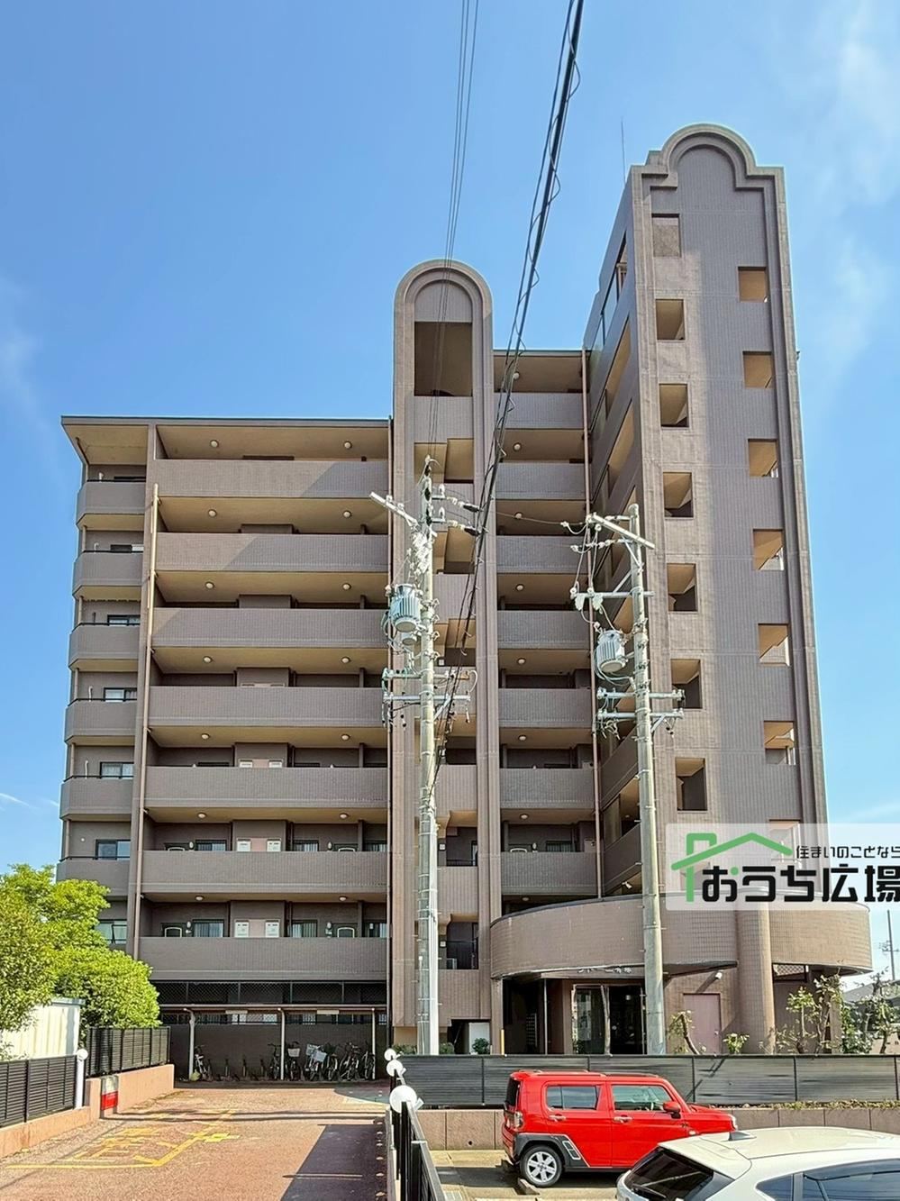 3LDK apartment in Tsushima, Aichi - Photo 1