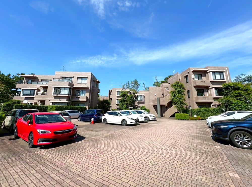 3LDK apartment in Kanagawa Ward, Yokohama, Kanagawa - Photo 1