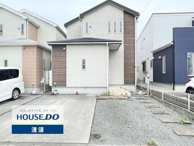 4LDK house in Kiyosu, Aichi - Photo 1