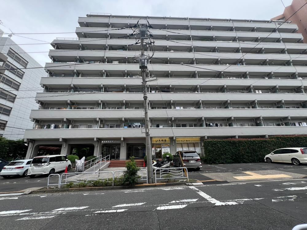 2DK apartment in Koto Ward, Tokyo - Photo 1