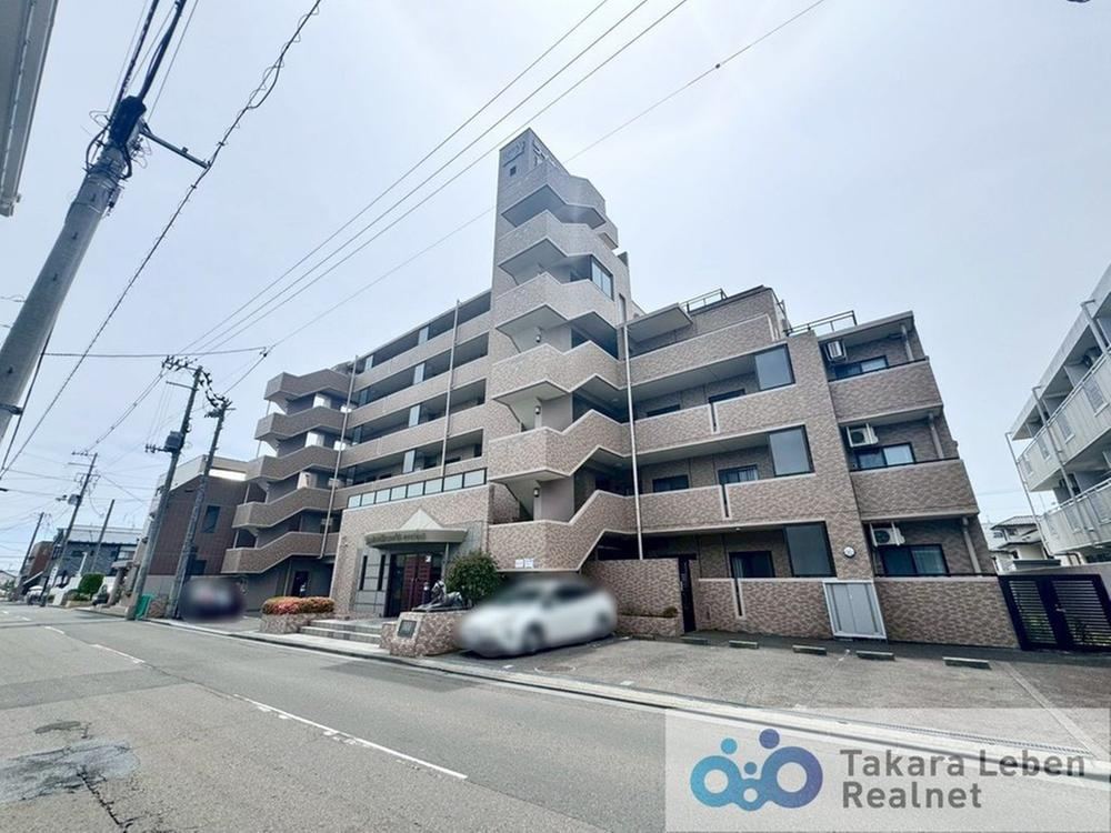 3LDK+S apartment in Miyagino Ward, Sendai, Miyagi - Photo 1