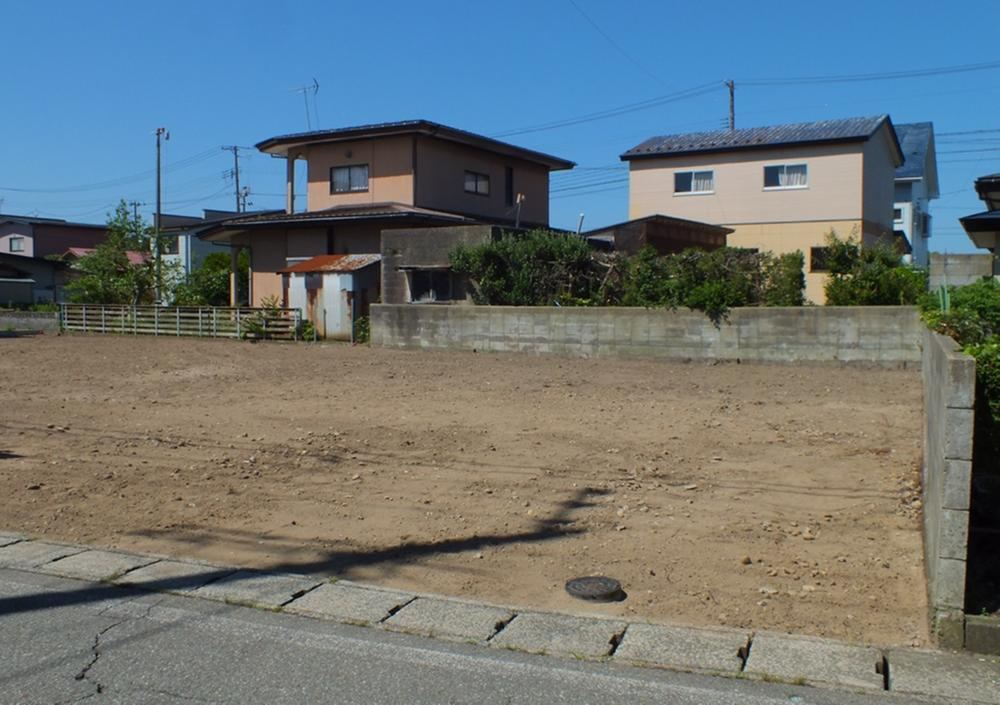 220 m² land in Akita, Akita - Photo 1