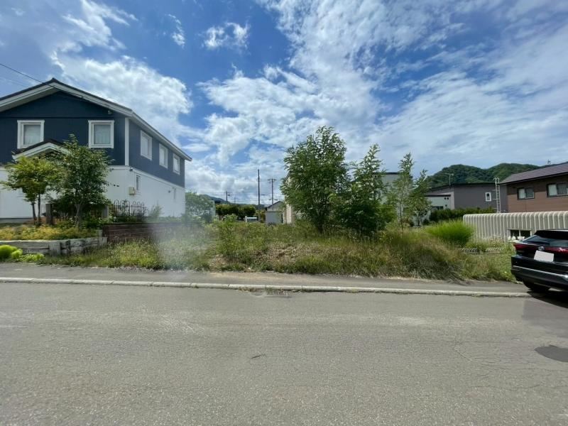 258 m² land in Minami Ward, Sapporo, Hokkaido - Photo 1
