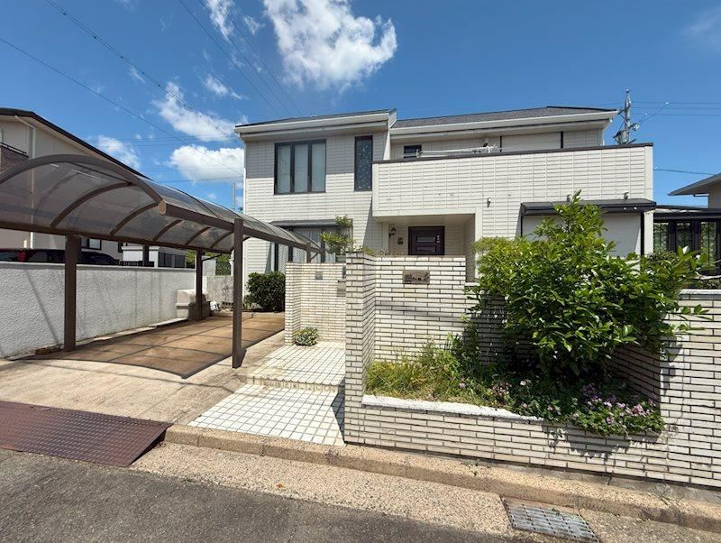 5LDK+S house in Tsu, Mie - Photo 1