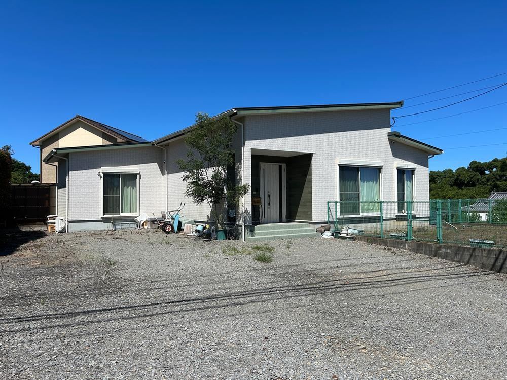4LDK+2S house in Hyuga, Miyazaki - Photo 1