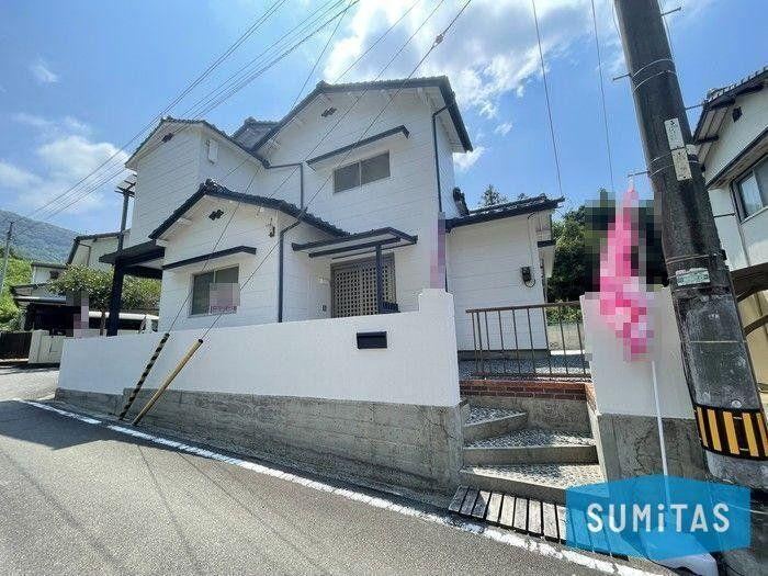 4LDK house in Tobe, Iyo District, Ehime - Photo 1