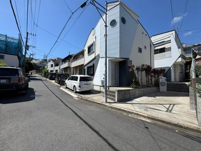 2LDK+2S house in Tsurumi Ward, Yokohama, Kanagawa - Photo 1