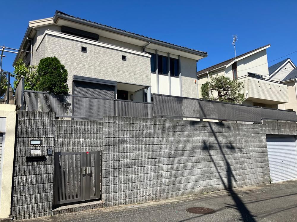 5LDK+2S house in Asahi Ward, Yokohama, Kanagawa - Photo 1
