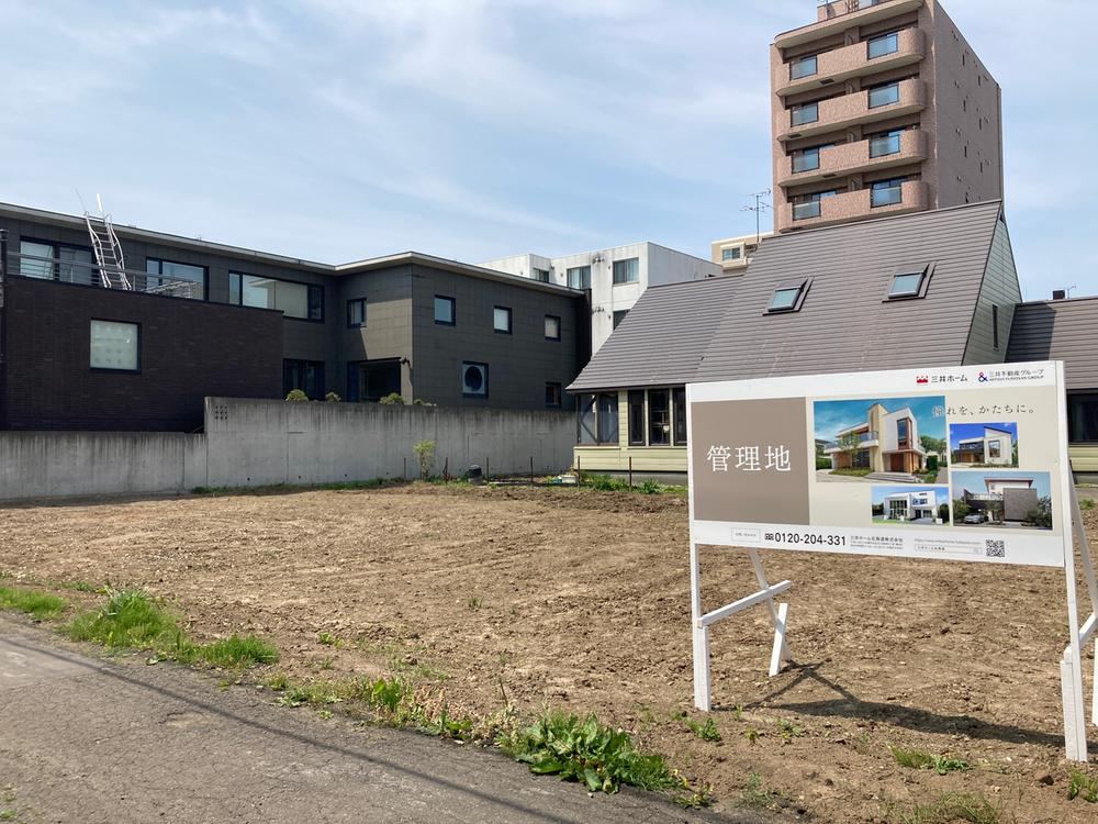 145 m² land in Kita Ward, Sapporo, Hokkaido - Photo 1