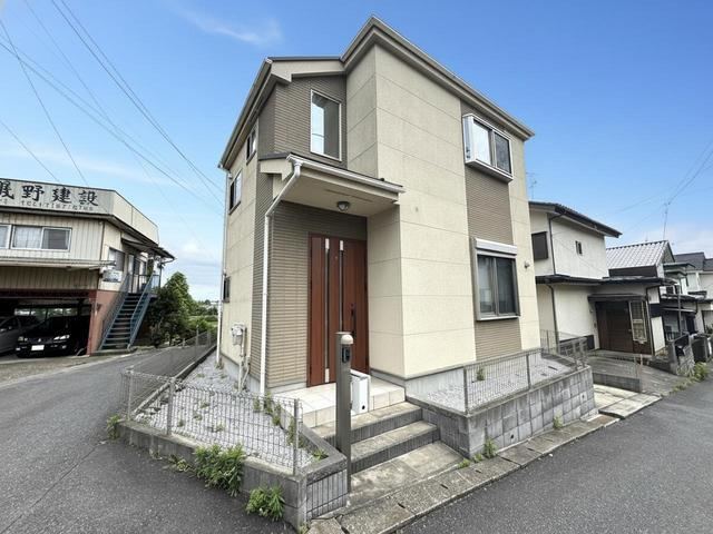 4LDK house in Kashiwa, Chiba - Photo 1