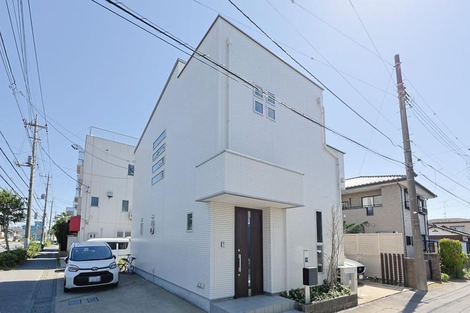 4LDK house in Minuma Ward, Saitama - Photo 1