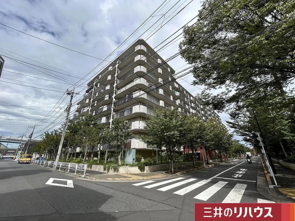 2LDK+S apartment in Edogawa Ward, Tokyo - Photo 1