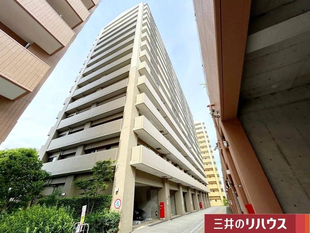 2LDK apartment in Hachioji, Tokyo - Photo 1