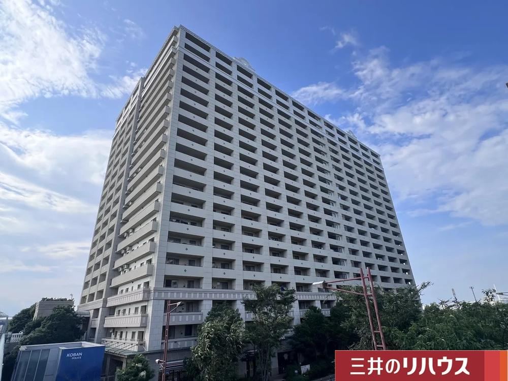 3LDK apartment in Suminoe Ward, Osaka - Photo 1